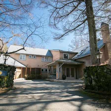 Ryosha Tsukiakari Bed & Breakfast Яманакако Екстериор снимка