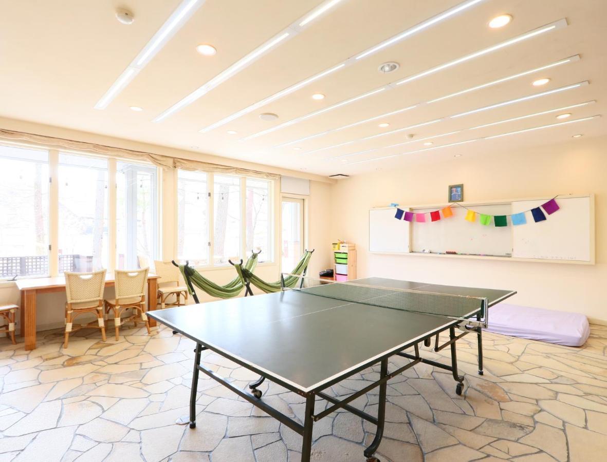 Ryosha Tsukiakari Bed & Breakfast Яманакако Екстериор снимка