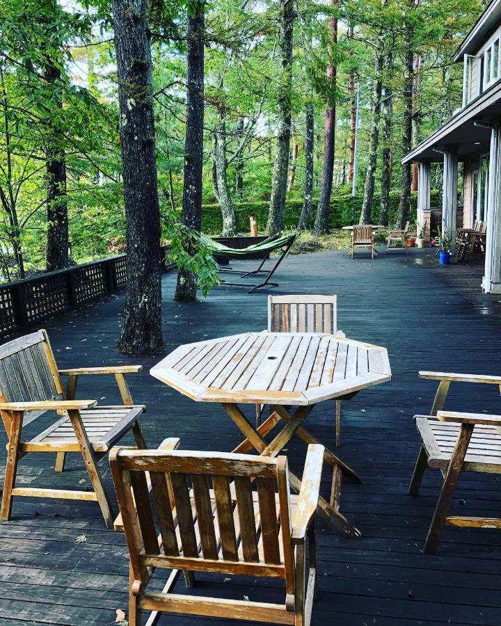 Ryosha Tsukiakari Bed & Breakfast Яманакако Екстериор снимка