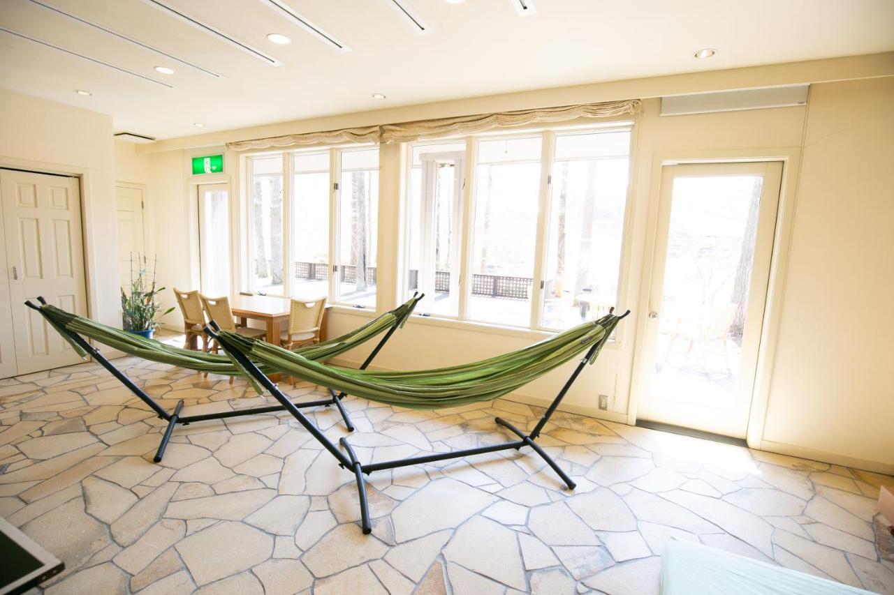 Ryosha Tsukiakari Bed & Breakfast Яманакако Екстериор снимка